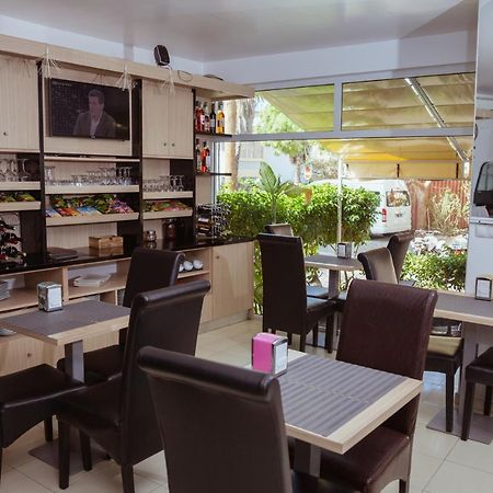 Hotel Cesaria Πράγια Εξωτερικό φωτογραφία