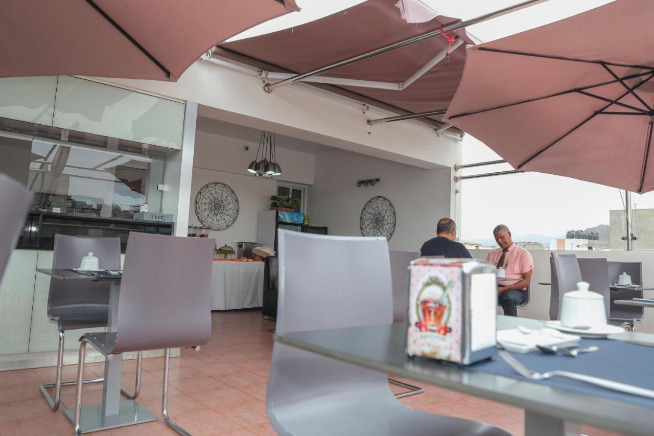 Hotel Cesaria Πράγια Εξωτερικό φωτογραφία